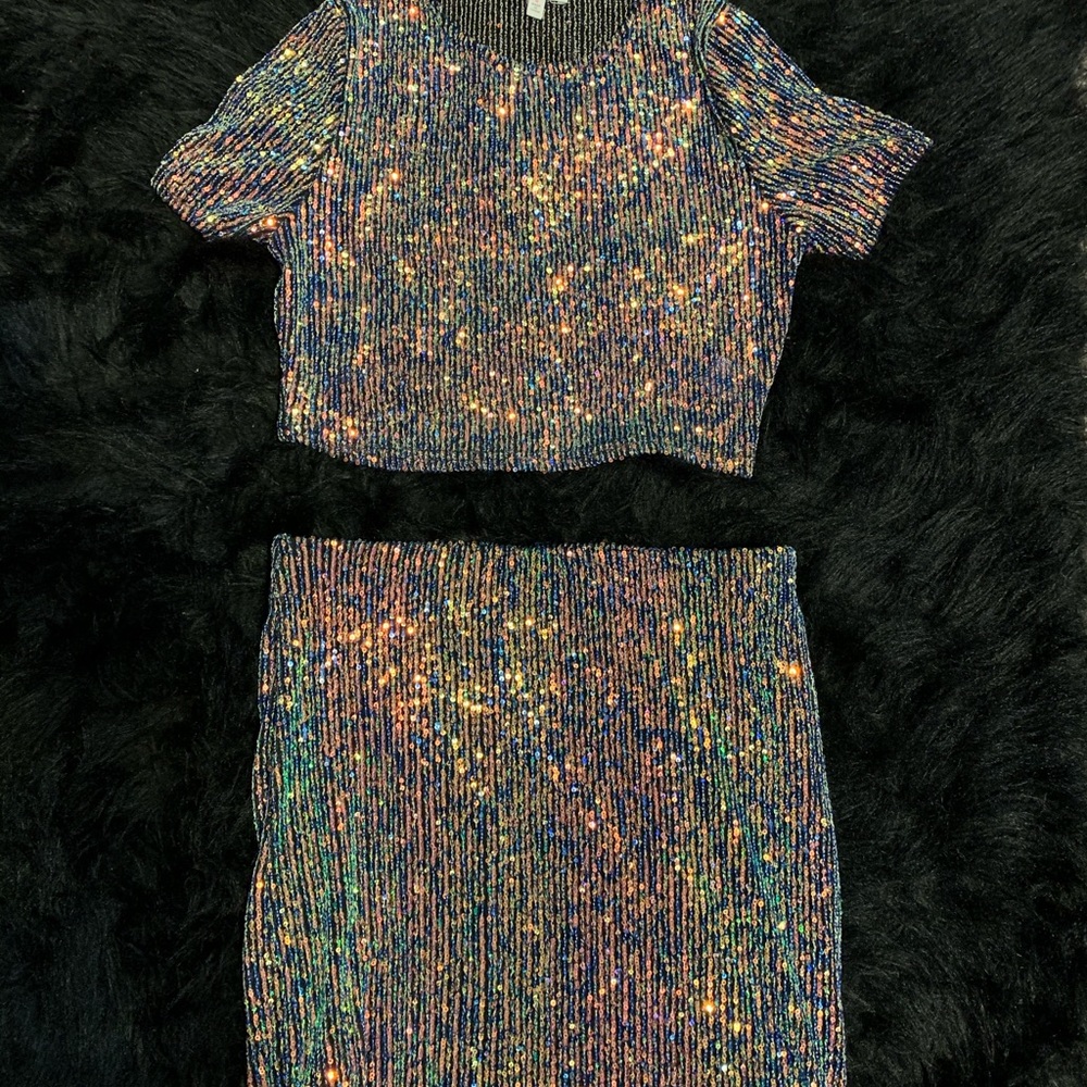 SEQUIN TWO PIECE